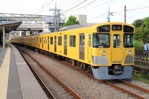 DEL_10_2000系_01 - コピー.jpg