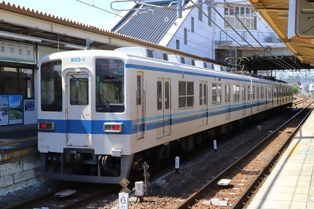 DEL_10_東武800型_01 - コピー.jpg