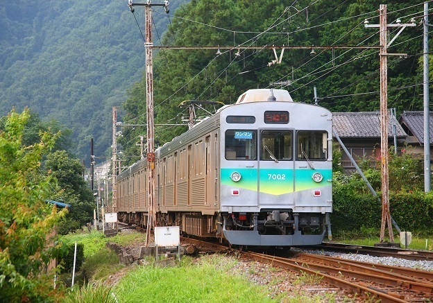 DEL_15_7000系 - コピー.jpg