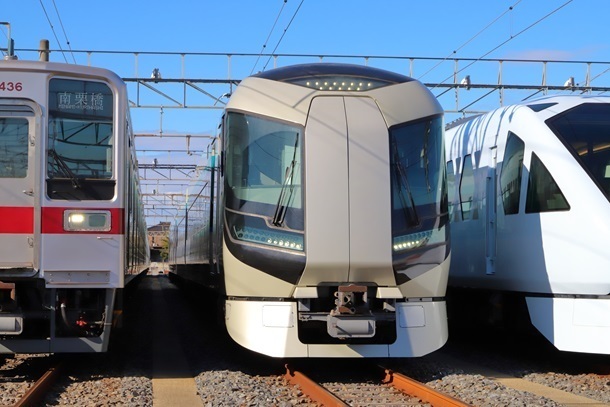 東武_500系_10 - D.jpg